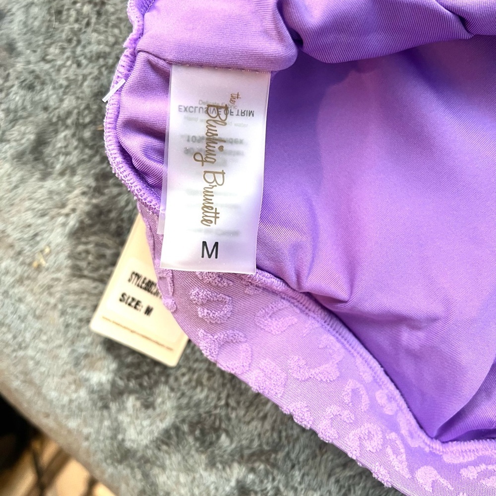 Purple Lilac Floral Tropical Resortwear Bikini Size Medium NWT - Picture 6 of 10